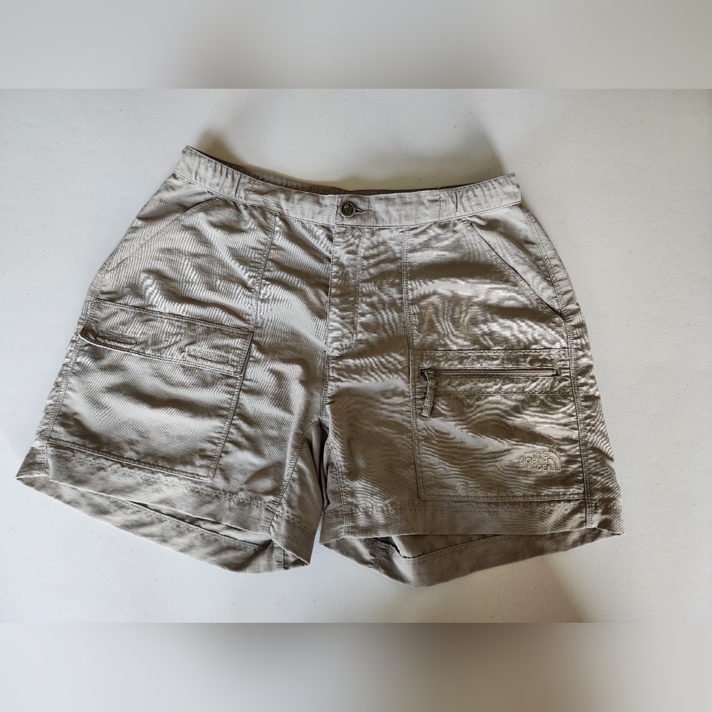Vintage The North Face Women's Cargo Shorts Size M.